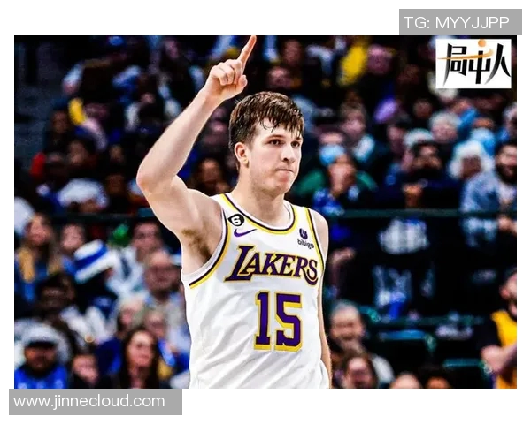 扎克拉文：从天赋少年到NBA全明星的奋斗之路