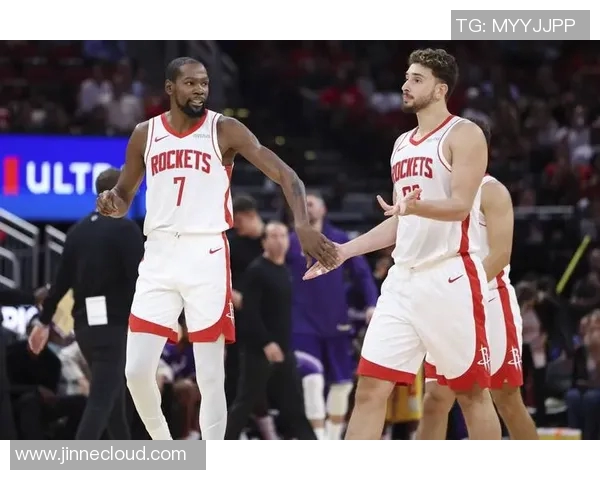 2006年NBA火箭队与魔术队激战回顾精彩瞬间与球星表现分析