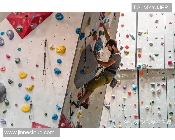 上海滑板队在世界攀岩锦标赛中的个人能力展现与精彩点评