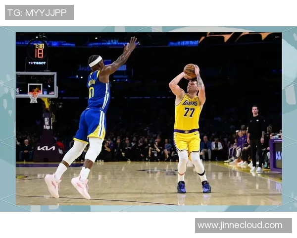 勇士与湖人激战2015年11月24日精彩回顾与赛后分析