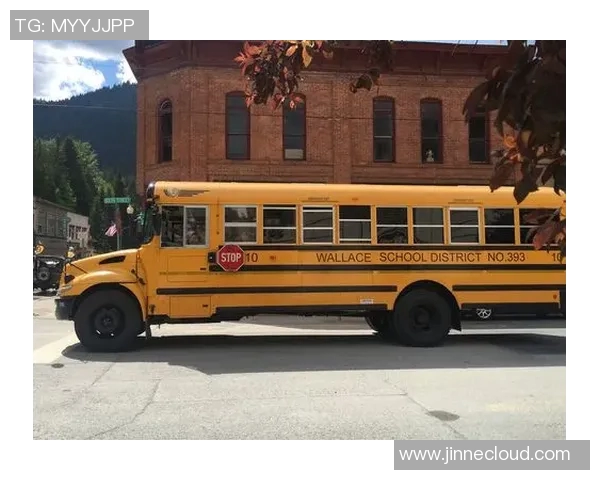 布莱克尼的魅力探索:揭开这座小镇的历史与文化之谜 布莱克尼的魅力探索:揭开这座小镇的历史与文化之谜