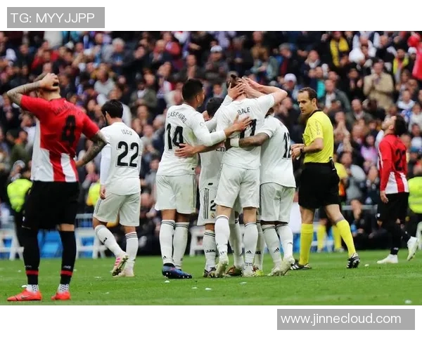 皇马对阵利物浦精彩赛事免费直播抢先看，球迷不容错过的巅峰对决