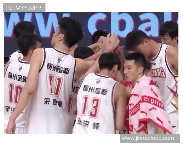 成都乒乓球队以79分领跑大师赛积分榜展现强劲实力